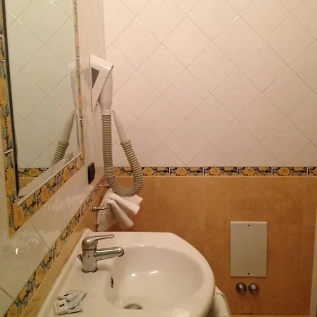 Hotel Ristorante Amitrano 3*